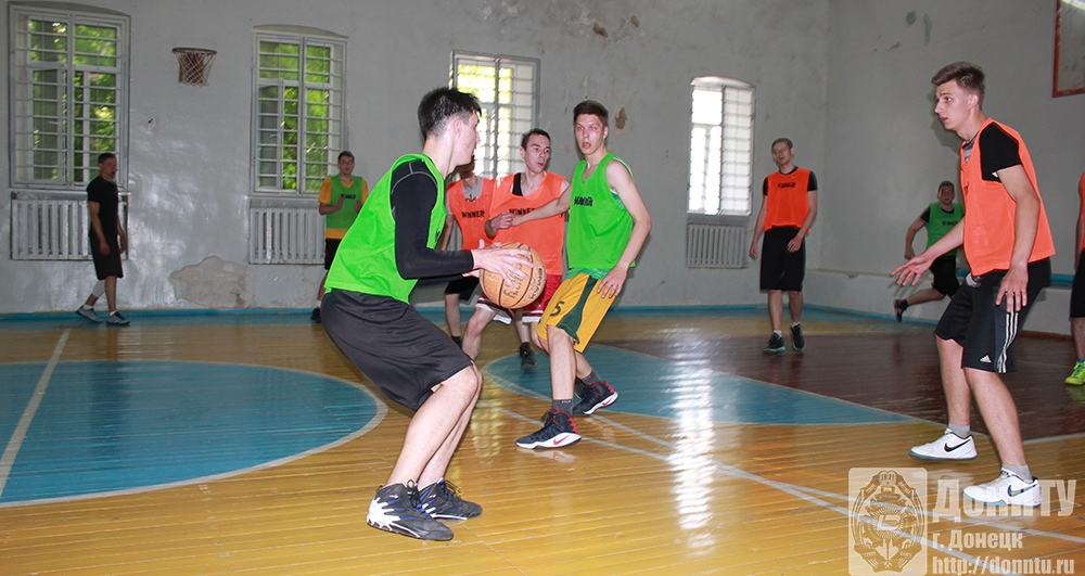 Финал чемпионата по баскетболу