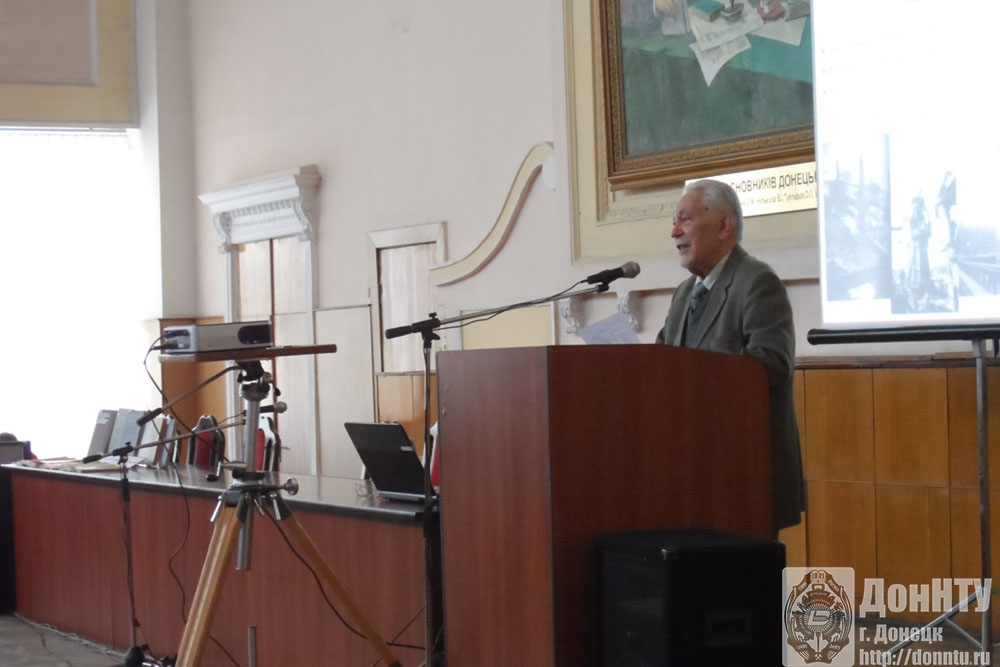 Гольцов Виктор Алексеевич – профессор, зав. кафедрой физики ДонНТУ