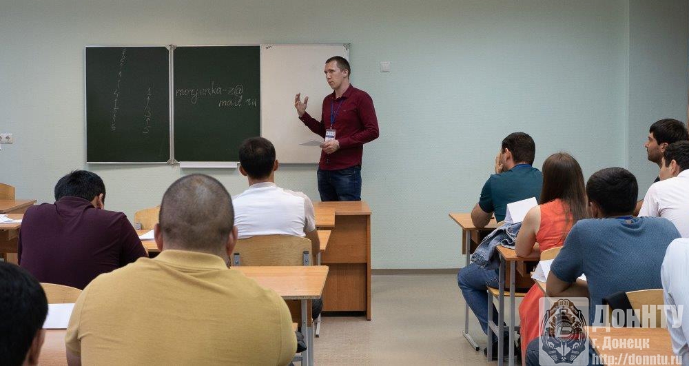 А.И. Петров презентует свой проект