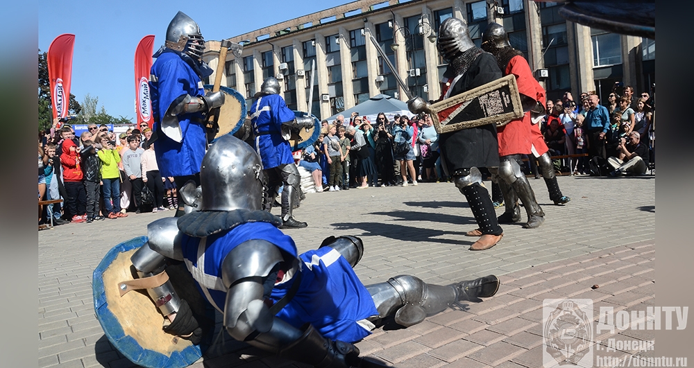 Кузнечный фестиваль в Донецке Кузнечный фестиваль в Донецке