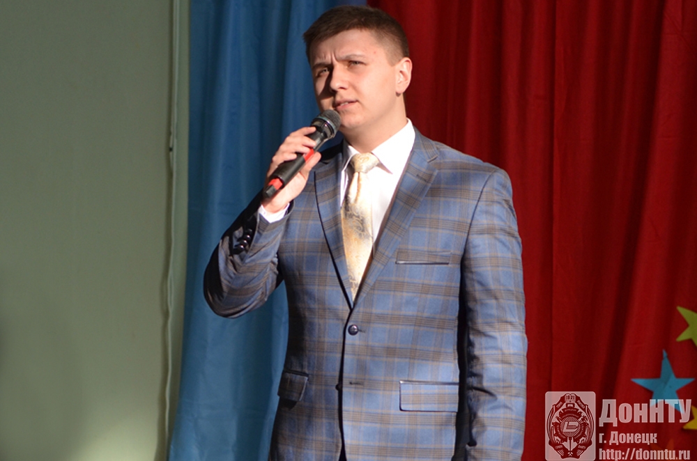 Поет А. Серобян