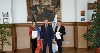Договор о сотрудничестве заключен