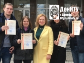 Победители олимпиады. В центре – завкафедрой менеджмента О. Н. Шарнопольская