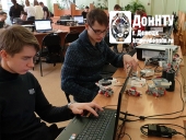 На переднем плане Г. Немов и В. Беззуб