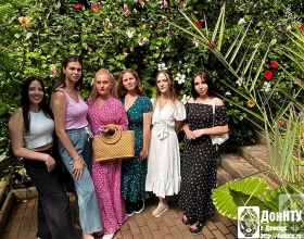 «Вокруг света за несколько часов» вместе с Молодёжным клубом РГО «Донбасс» «Вокруг света за несколько часов» вместе с Молодёжным клубом РГО «Донбасс»