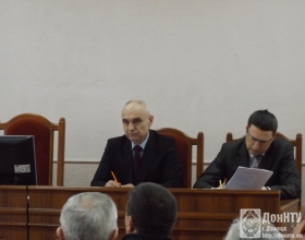 Проректор по научно-педагогической работе, директор ИГЗД П. В. Стефаненко, декан ФГЗ М. Б. Старостенко