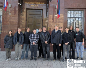 Студенты факультета ИСП посетили Донецкий республиканский художественный музей