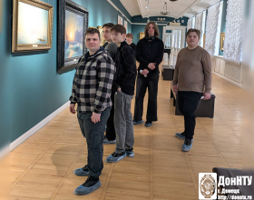 Студенты факультета ИСП посетили Донецкий республиканский художественный музей