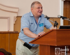 Завкафедрой КМД В. В. Карабчевский