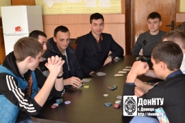 покер Донецк