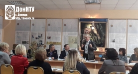 Выступает Константин Маренич