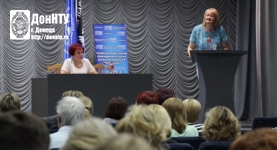 Выступает И. Муханова