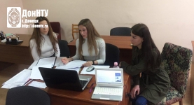 Студентки Гладкова, Прохорова, Кичун